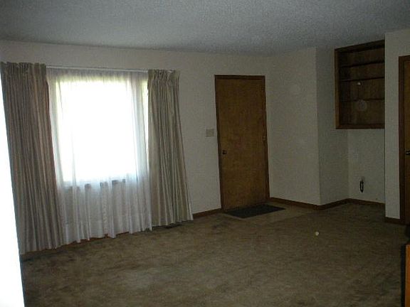 2nd image of 2809 SE Greenfield Ct