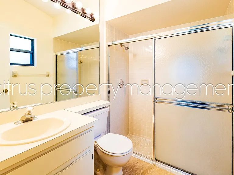 1002 Gammage Point — Photo 16