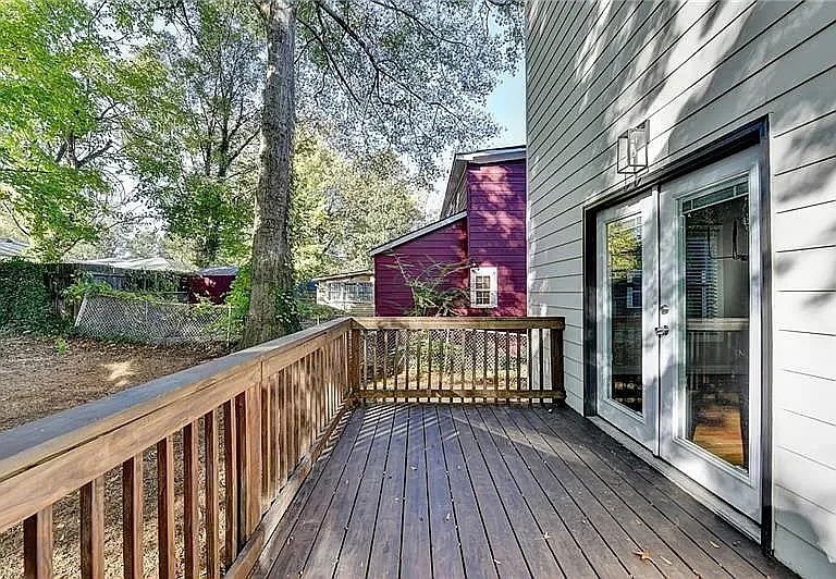 978 Palmetto Ave SW — Photo 8