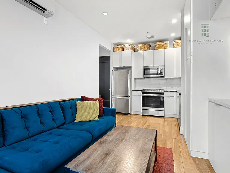 12 Lawton St #3A — Photo 3