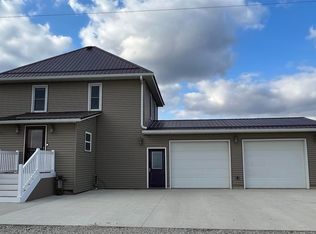 1716 Lasalle Ave, New Hampton, IA 50659