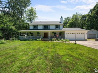 3879 Kane Rd, Carleton, MI 48117