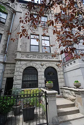 Rented by Douglas Elliman | media 22