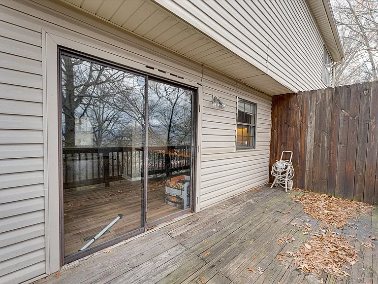 2115 Elder St — Photo 19