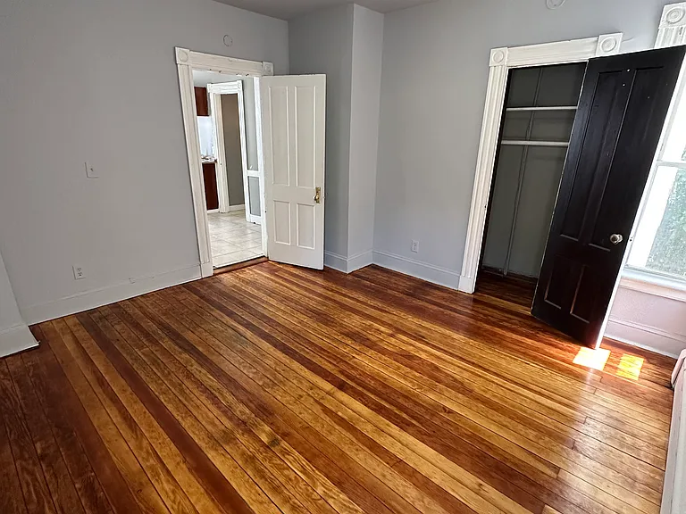 1225 Bank St #1 — Photo 5
