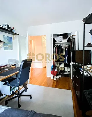 Rented by City Connections Realty | media 8
