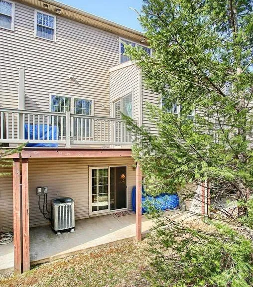 6312 Creekbend Dr — Photo 2