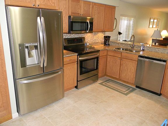 5th image of 21032 Boulder Cir #101