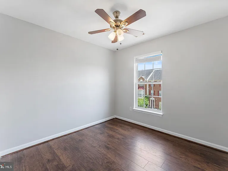 4004 Meadow Trail Ln — Photo 15