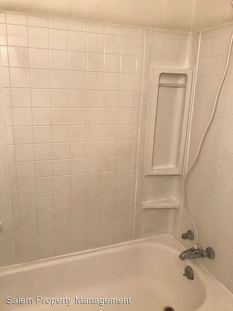 1st image of 300 W 33rd St APT 2