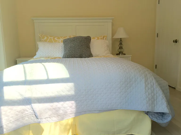 27 Circuit Ave — Photo 16
