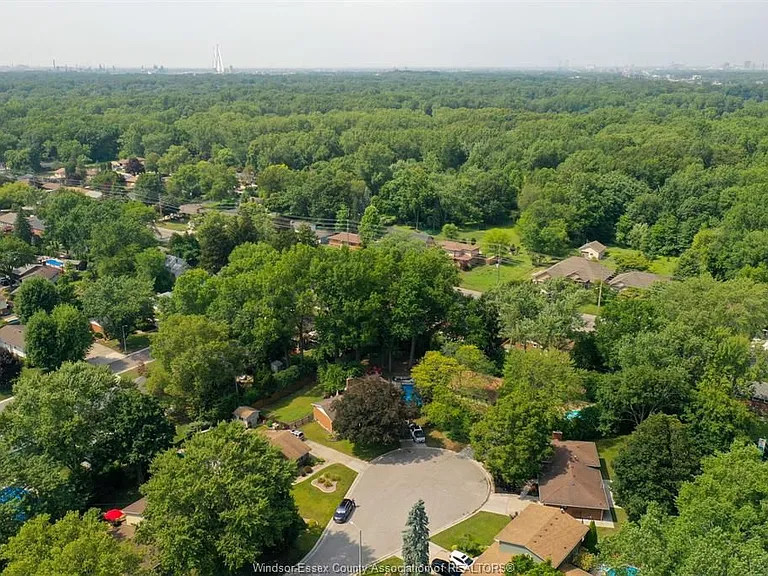 5710 Dalton Ave — Photo 45
