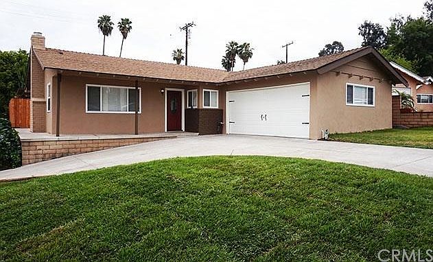 1st image of 414 Garda Ave