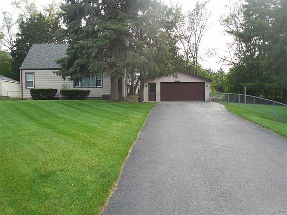 3rd image of 6981 Hiatt Dr
