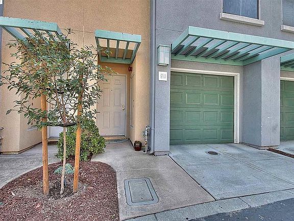 5th image of 680 Atherton Pl