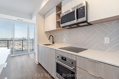 36 Zorra St #1805 Photo 1