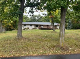 W378S3242 School Section Lake Dr, Dousman, WI 53118