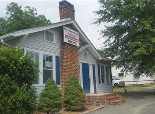 2914 W English Rd, High Point, NC 27262