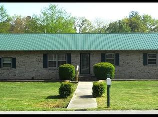 1104 McMahan St, Manchester, TN 37355