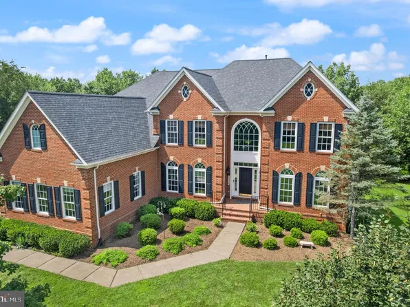 42294 Iron Bit Pl, Chantilly, VA 20152