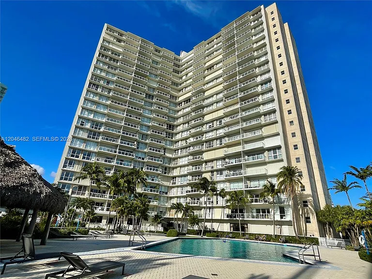 2451 Brickell Ave #19B — Photo 4