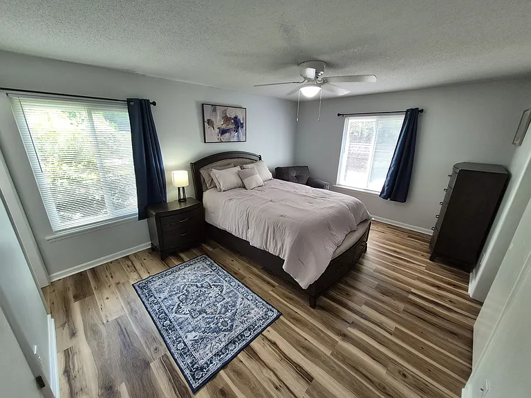 327 Laurens St SW #E10 — Photo 7