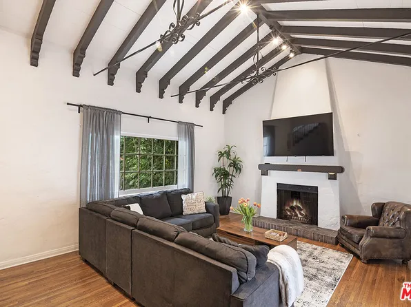 1135 S Crest Dr, Los Angeles, CA 90035