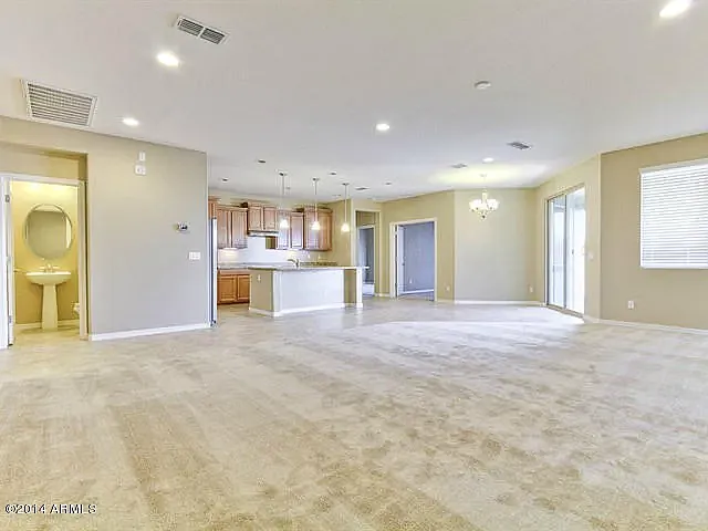 1472 E Flamingo Way — Photo 1