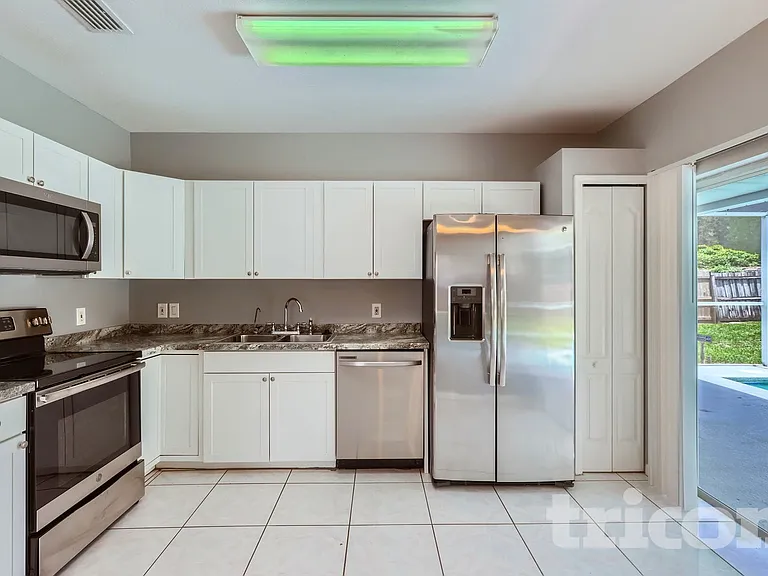 1627 Mosaic Forest Dr — Photo 10