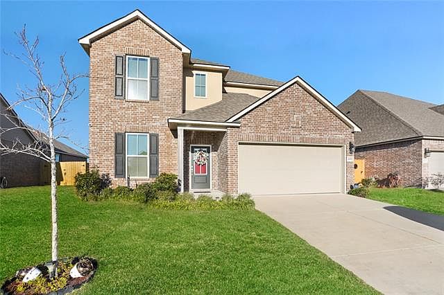 1st image of 209 E Lake Dr