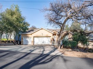 16818 Hawks Hill Rd, Hidden Valley Lake, CA 95467