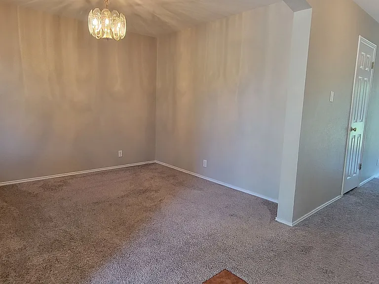 730 Blair Ave — Photo 2