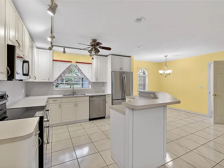 2065 Oak Beach Blvd — Photo 9
