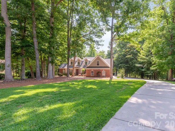 4709 Rockwood Dr, Waxhaw, NC 28173