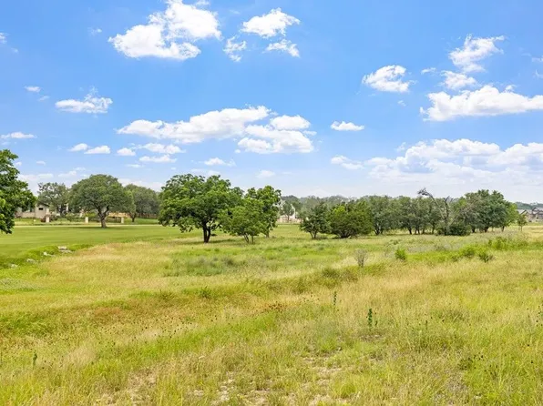 4356 Comanche Trace Dr, Kerrville, TX 78028