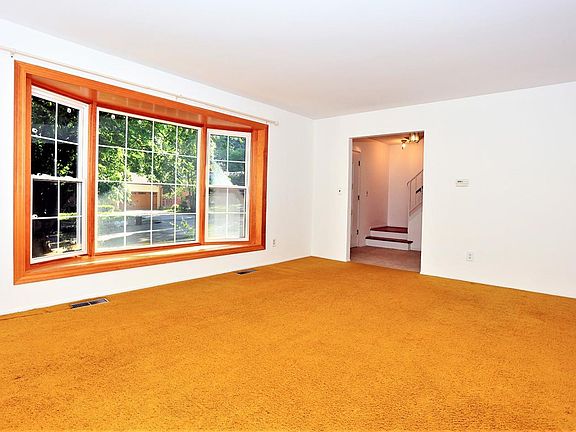 3rd image of 1447 E Witmire St