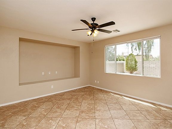 4th image of 1805 Broken Lance Ave