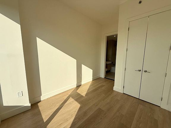 5th image of 358 E 28th St #5C