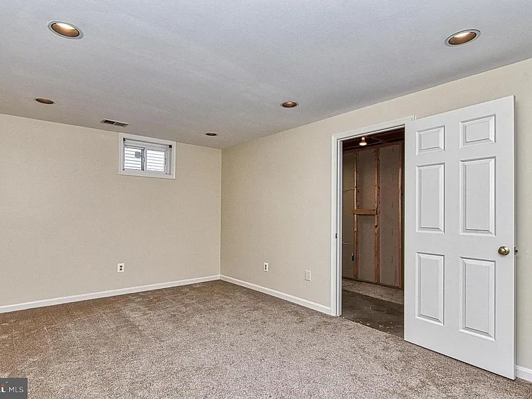 2205 Cedar Mill Ct — Photo 47