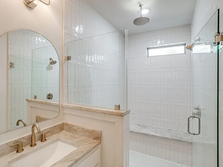 2820 Weisenberger St #102 — Photo 21