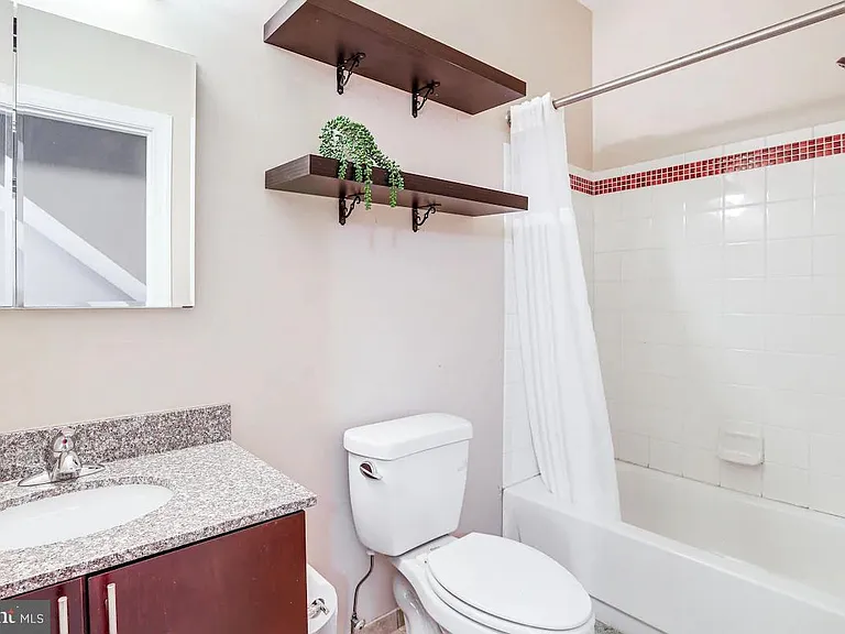 1146 S Dorrance St — Photo 10