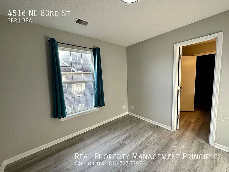 4516 NE 83rd St — Photo 13