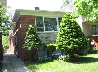 6612 34th St #1, Berwyn, IL 60402