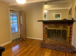 7037 Dawson Pl, Saint Louis, MO 63136