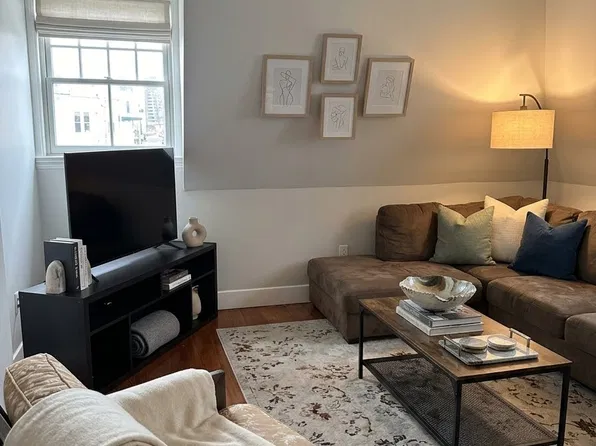 130 Calumet St #2, Roxbury Crossing, MA 02120