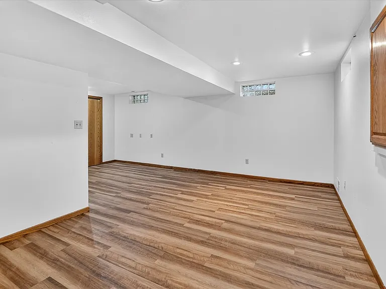 1014 N Westfield Rd — Photo 42