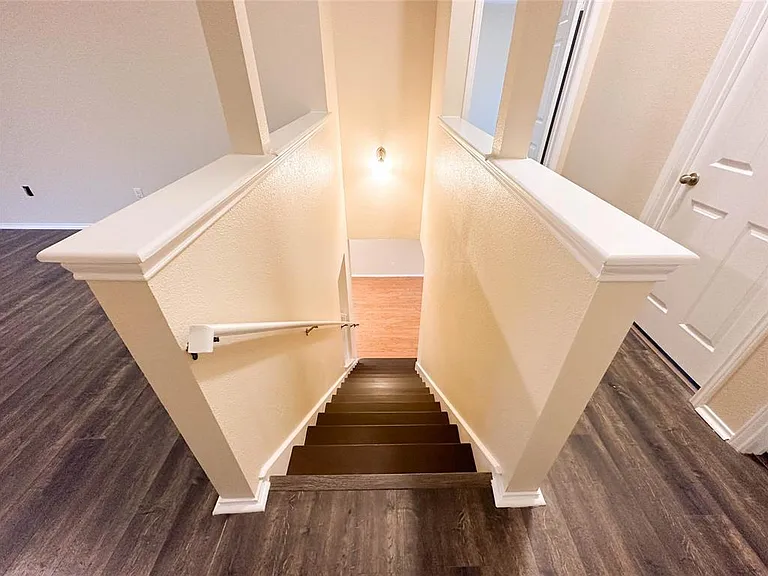 7515 Windrush Dr — Photo 14