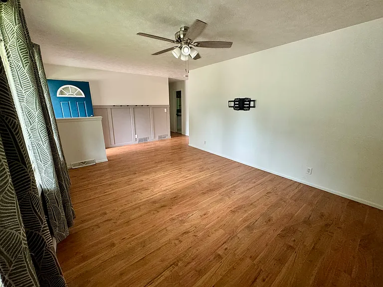 3003 Joann Ave — Photo 10