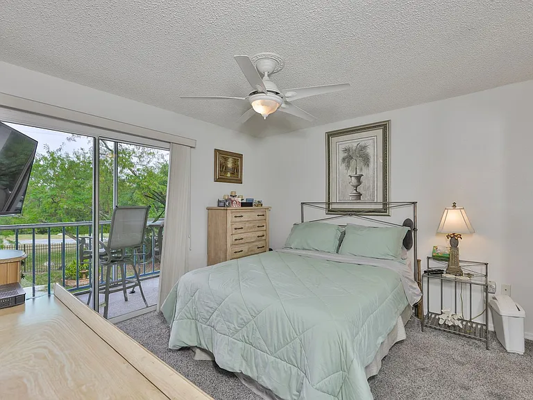 5567 Sea Forest Dr #122 — Photo 17