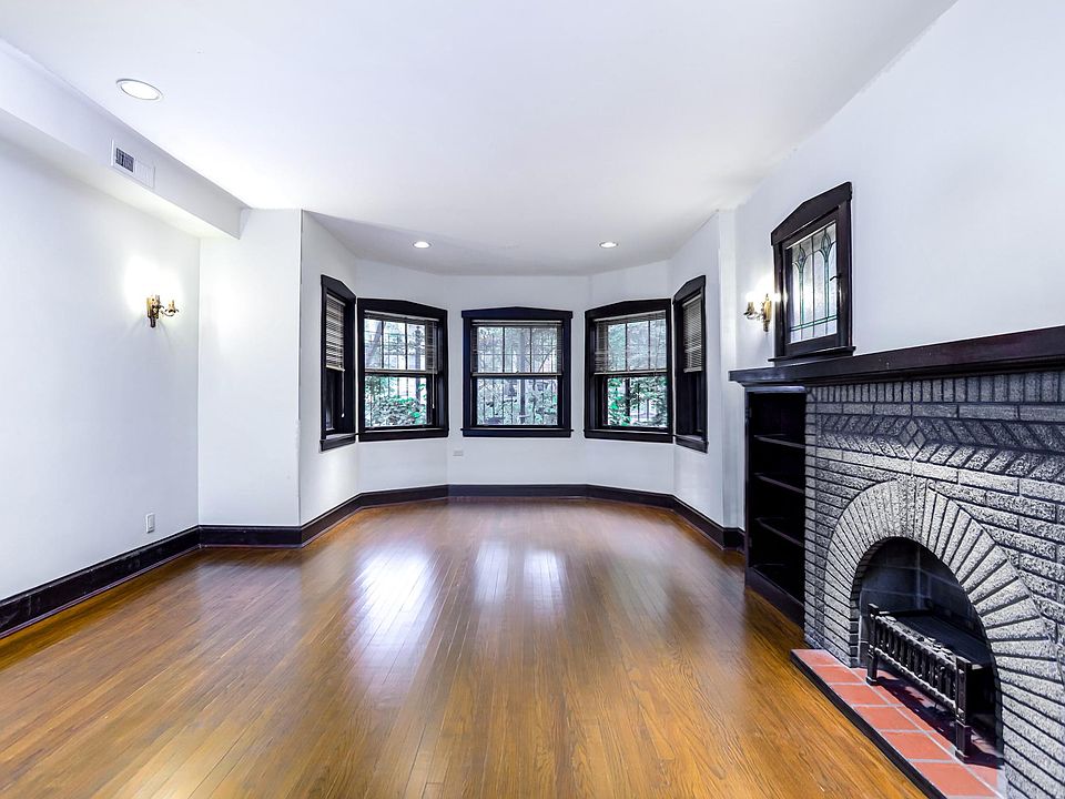1st image of 2626 N Richmond St #Basement